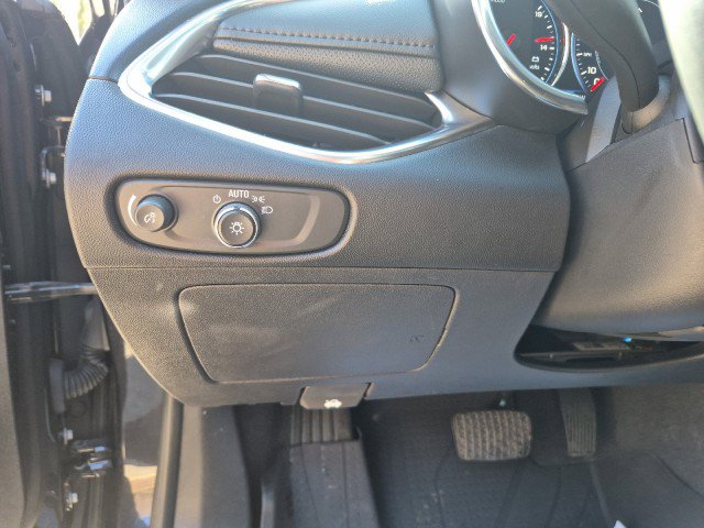 Used 2023 Chevrolet Malibu LT image 19