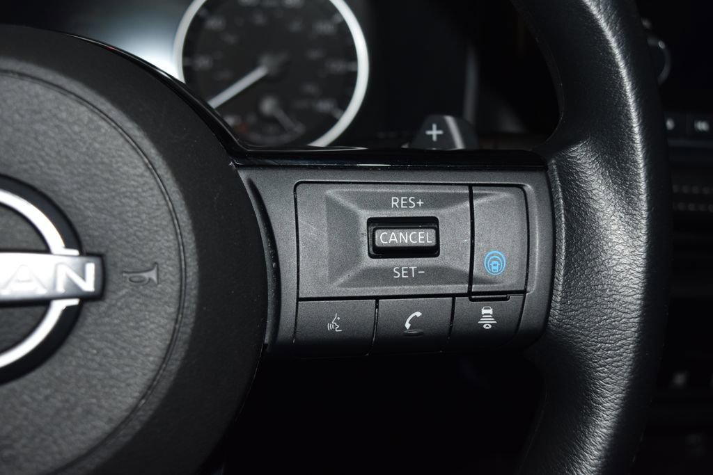 Certified 2023 Nissan Rogue SV image 8