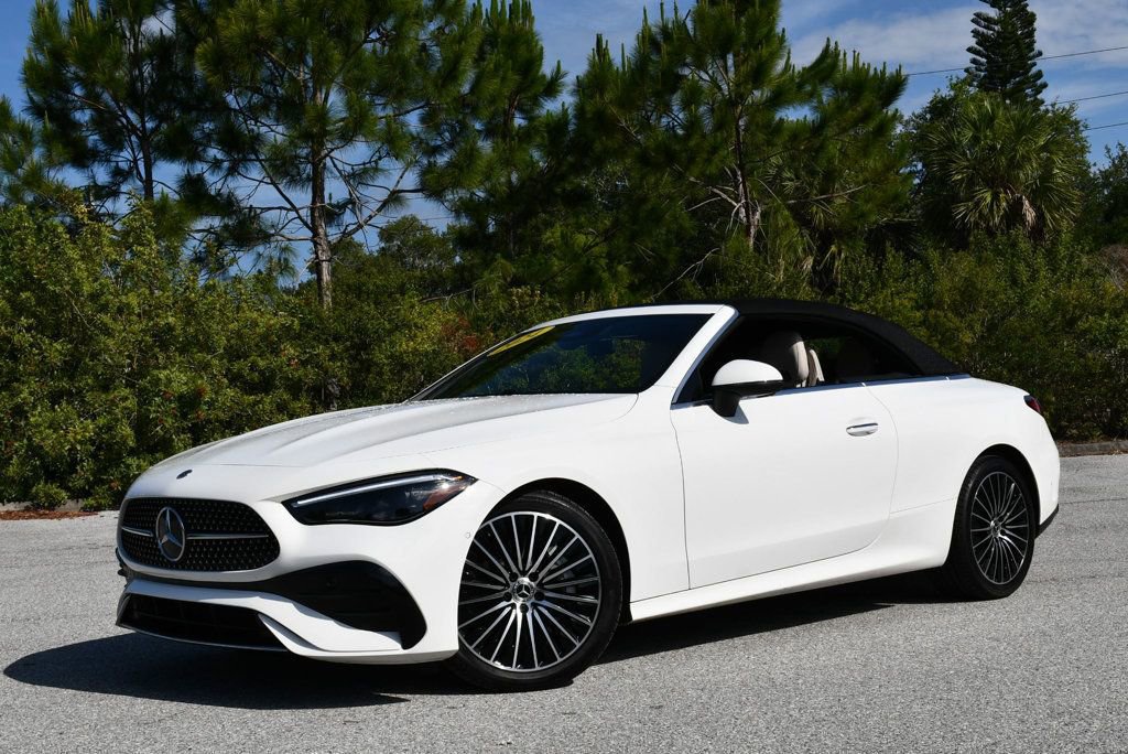 Used 2024 Mercedes-Benz CLE 450 4MATIC Cabriolet image 25
