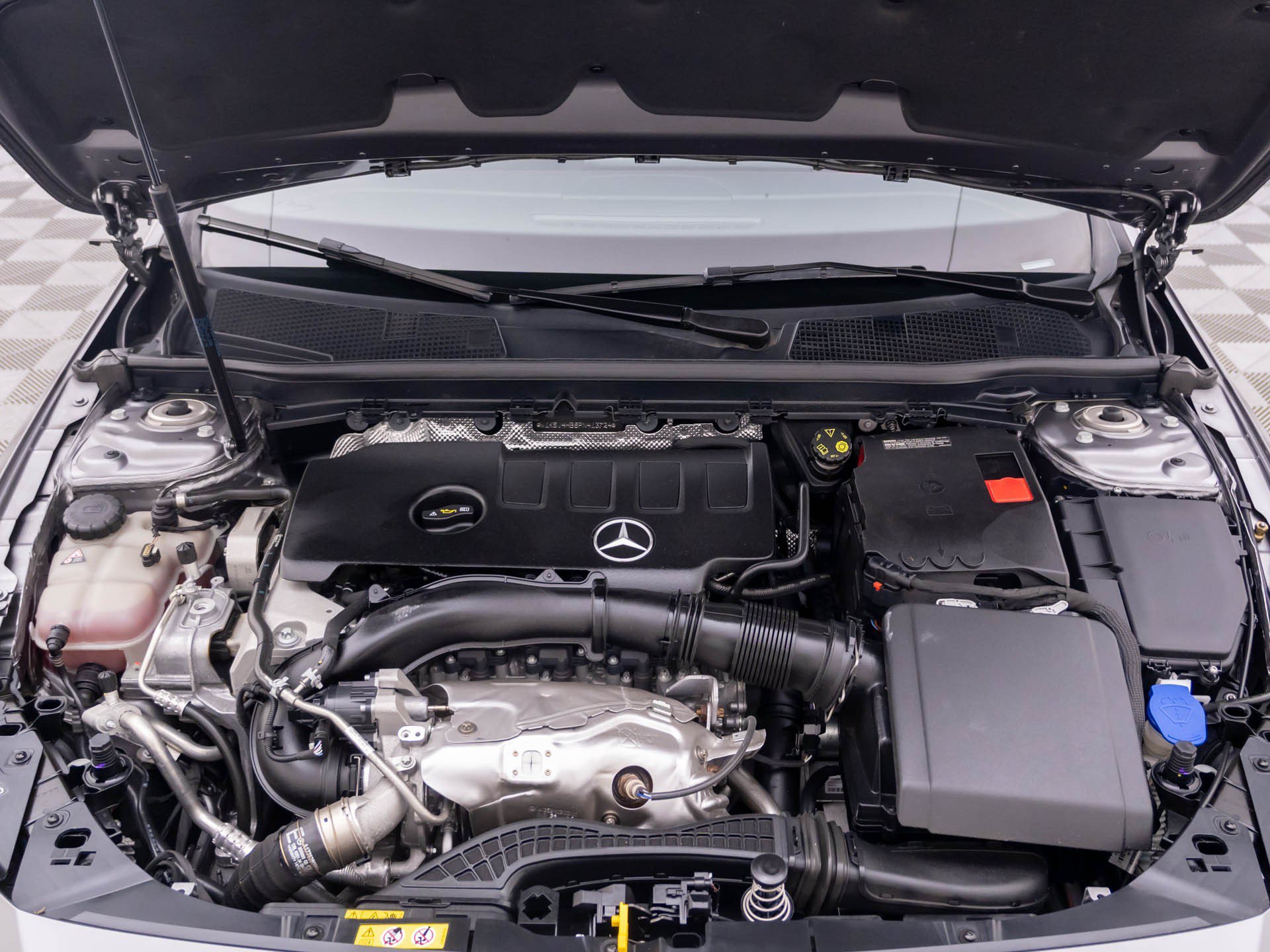 Used 2023 Mercedes-Benz CLA 250 4MATIC image 34