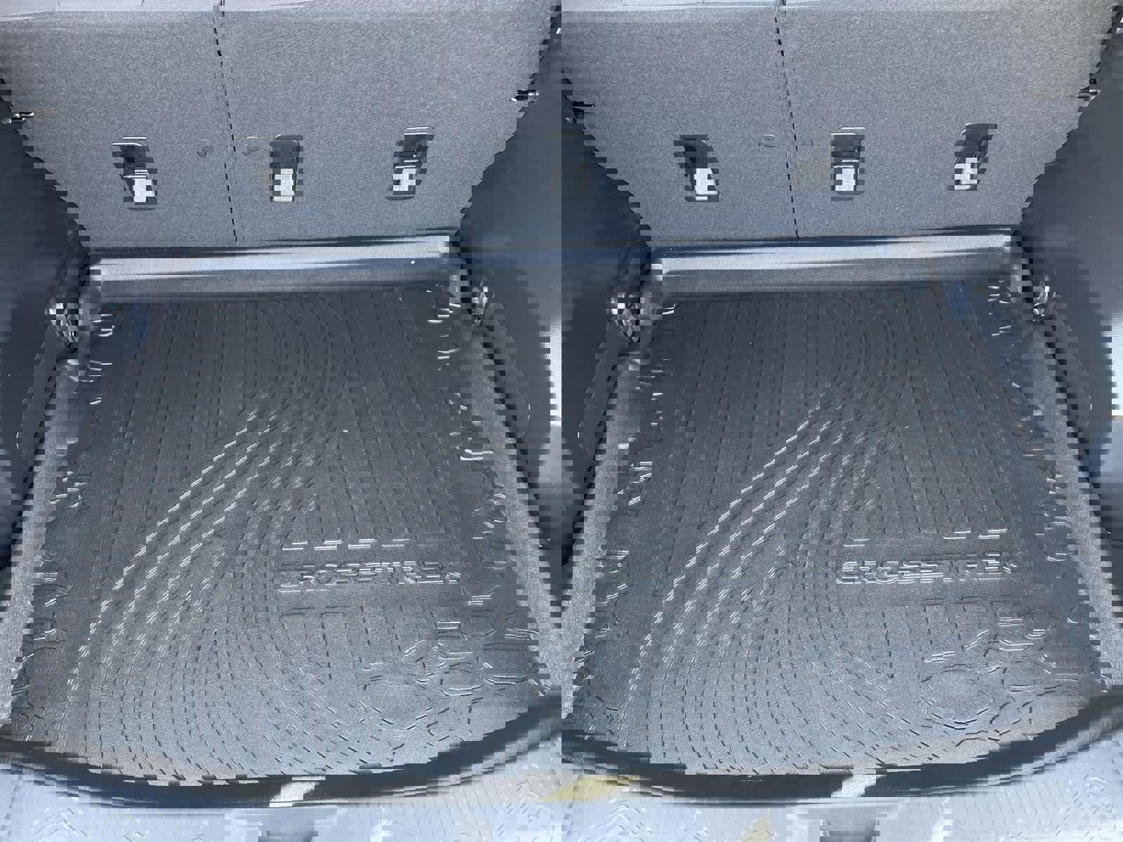 Used 2025 Subaru Crosstrek 2.0i Premium image 16