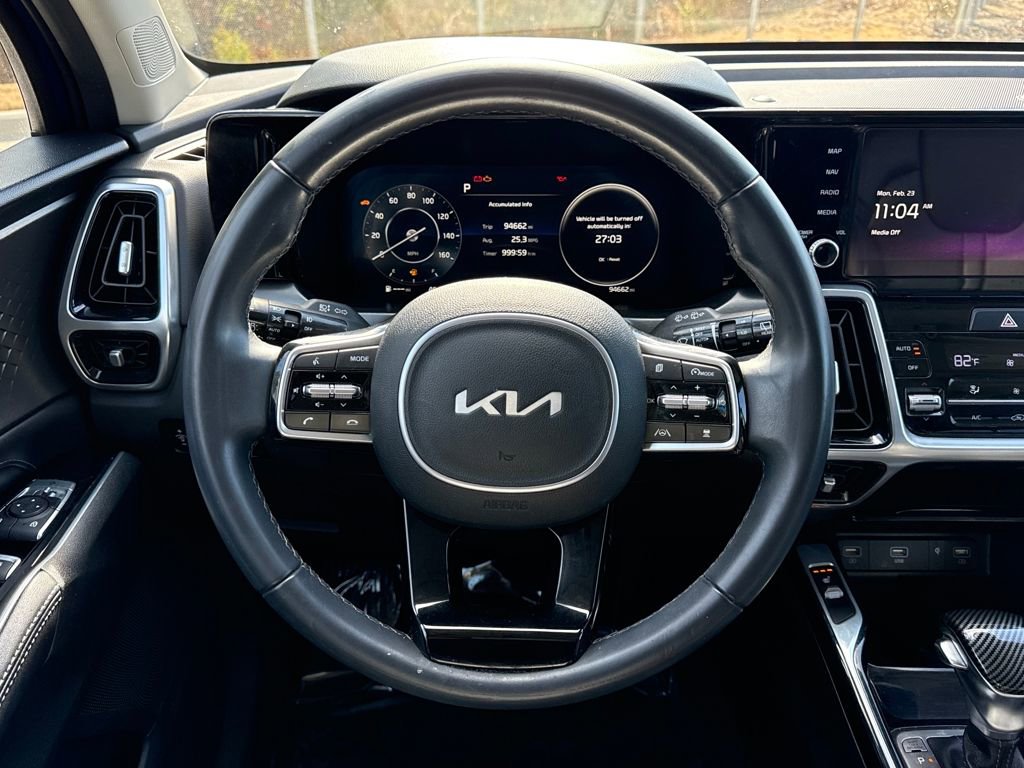 Used 2023 Kia Sorento SX image 18