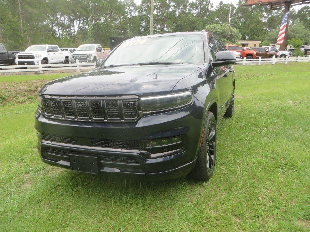 Used 2024 Jeep Grand Wagoneer L Series II w/ Quick Order Packagew 28T AWD/4WD image 2