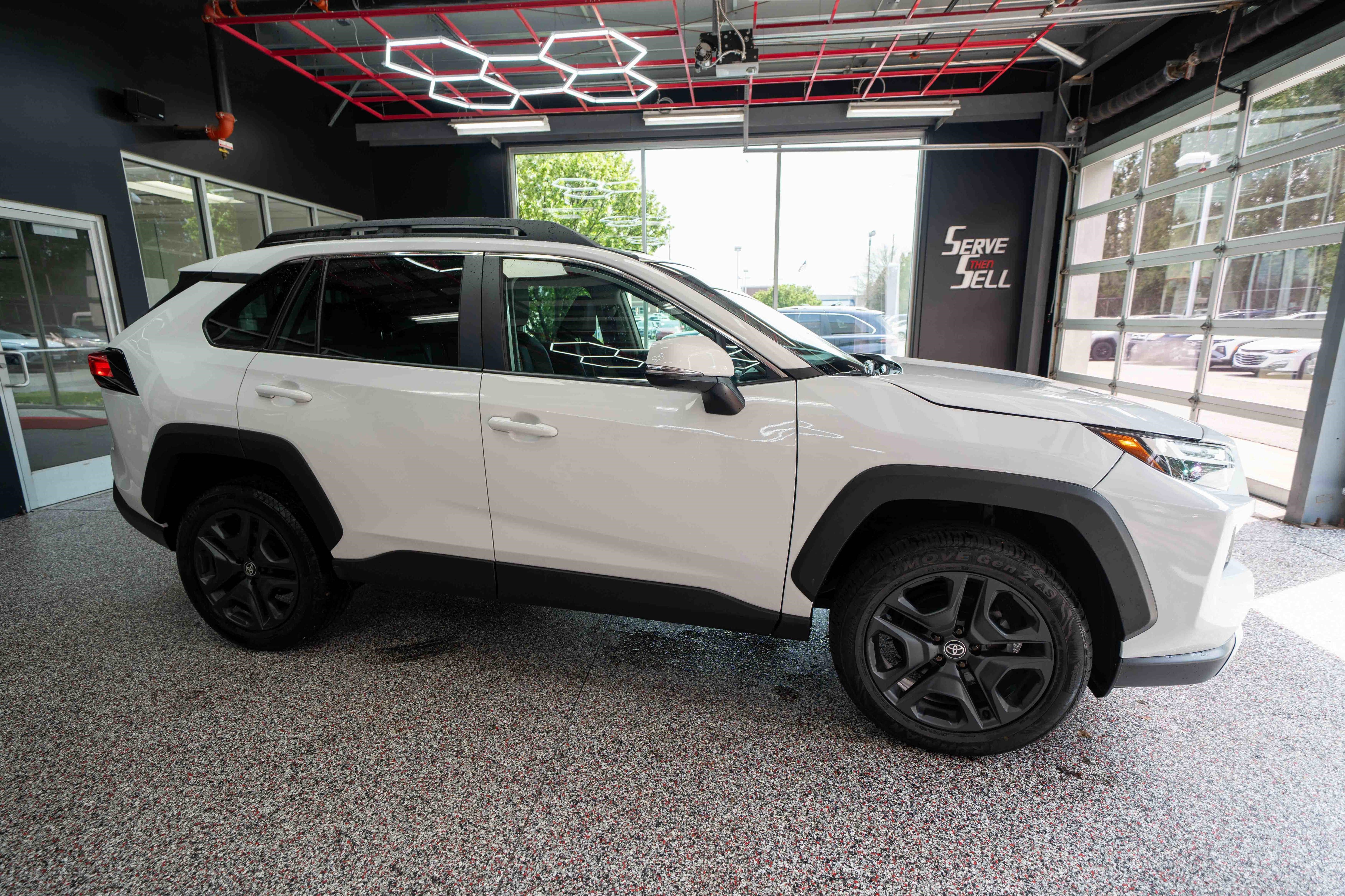 Used 2024 Toyota RAV4 Adventure AWD/4WD image 5