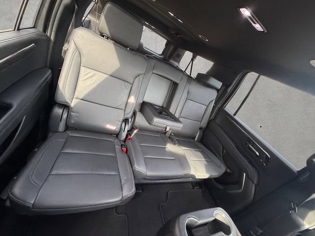 Used 2025 Chevrolet Suburban Z71 AWD/4WD image 22