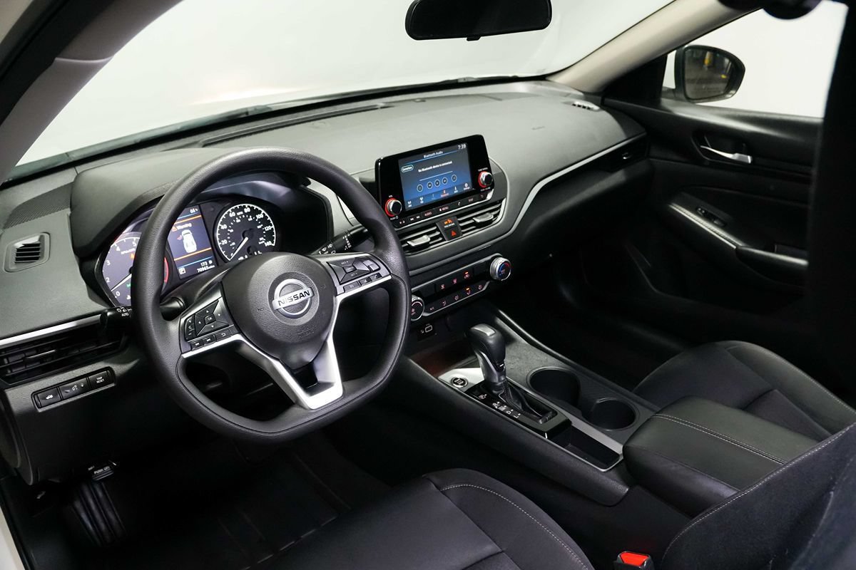 Used 2022 Nissan Altima 2.5 S FWD image 13