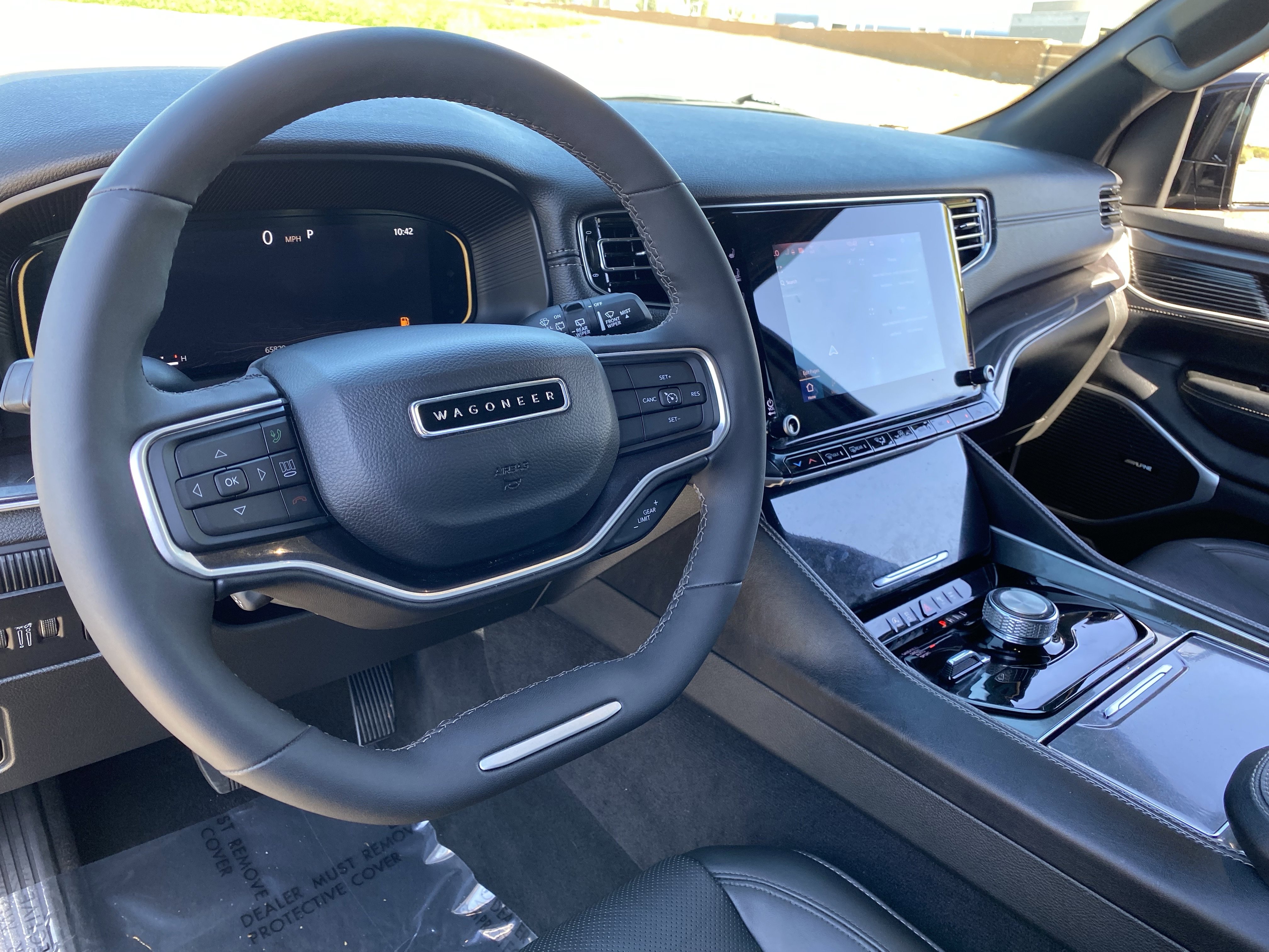 Used 2024 Jeep Wagoneer L 4WD image 21