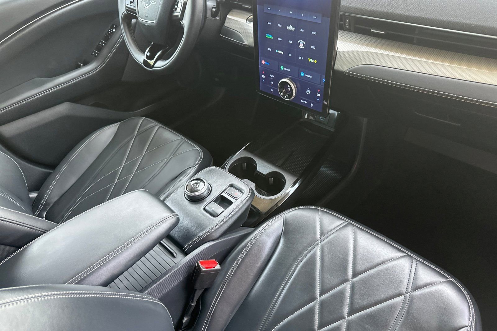 Used 2023 Ford Mustang Mach-E Select image 16