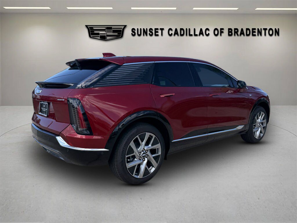 New 2026 Cadillac Optiq Luxury 1 RWD image 3