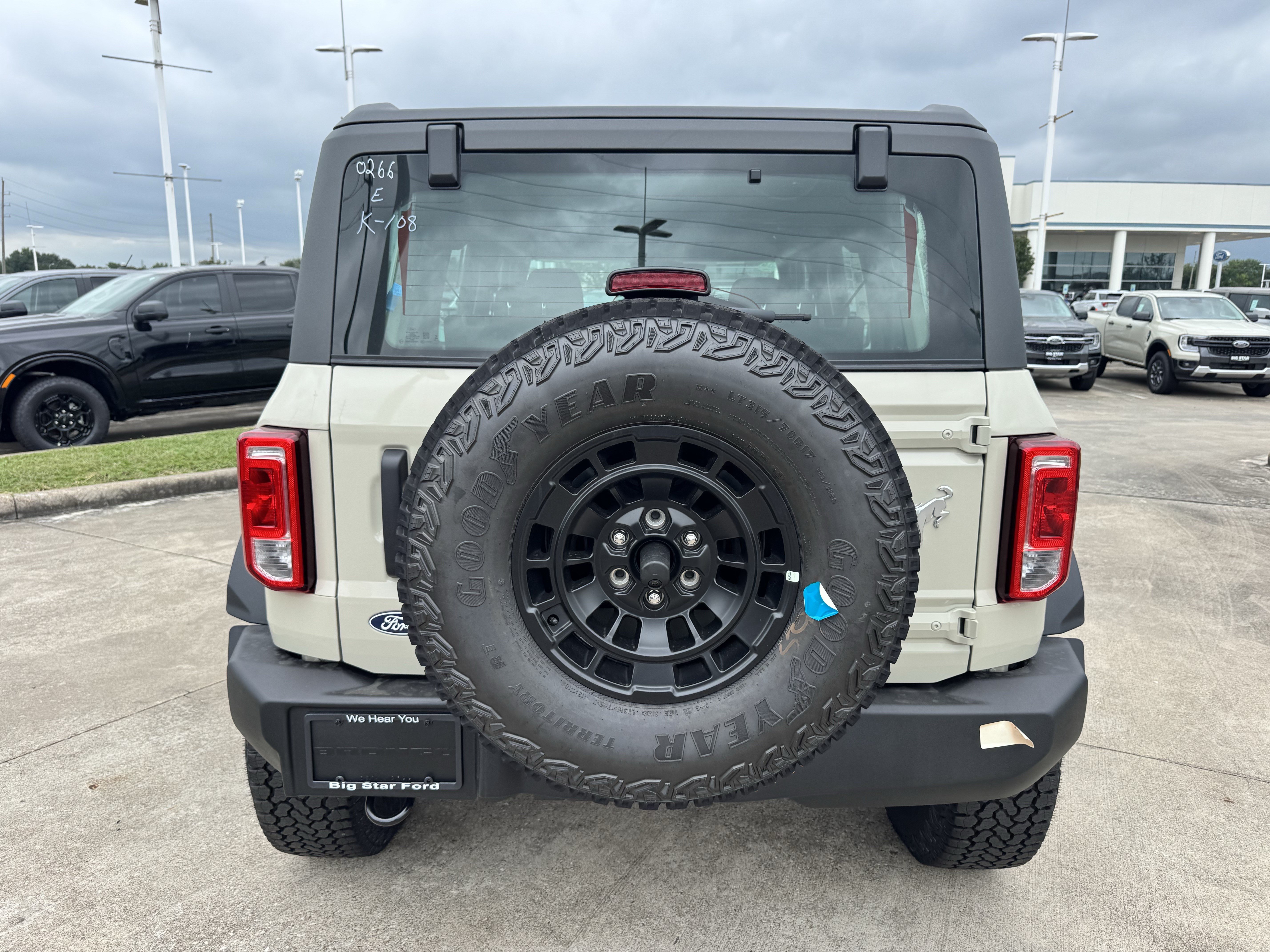 New 2026 Ford Bronco 4-Door w/ Sasquatch Package AWD/4WD image 7