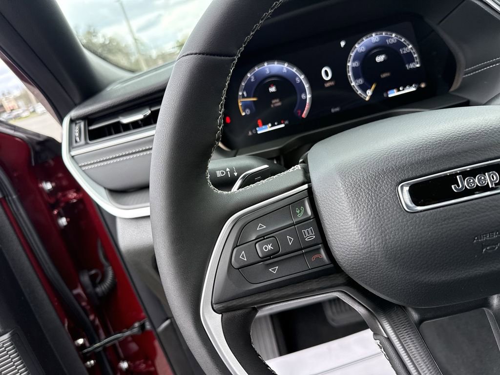 New 2026 Jeep Grand Cherokee Laredo image 14