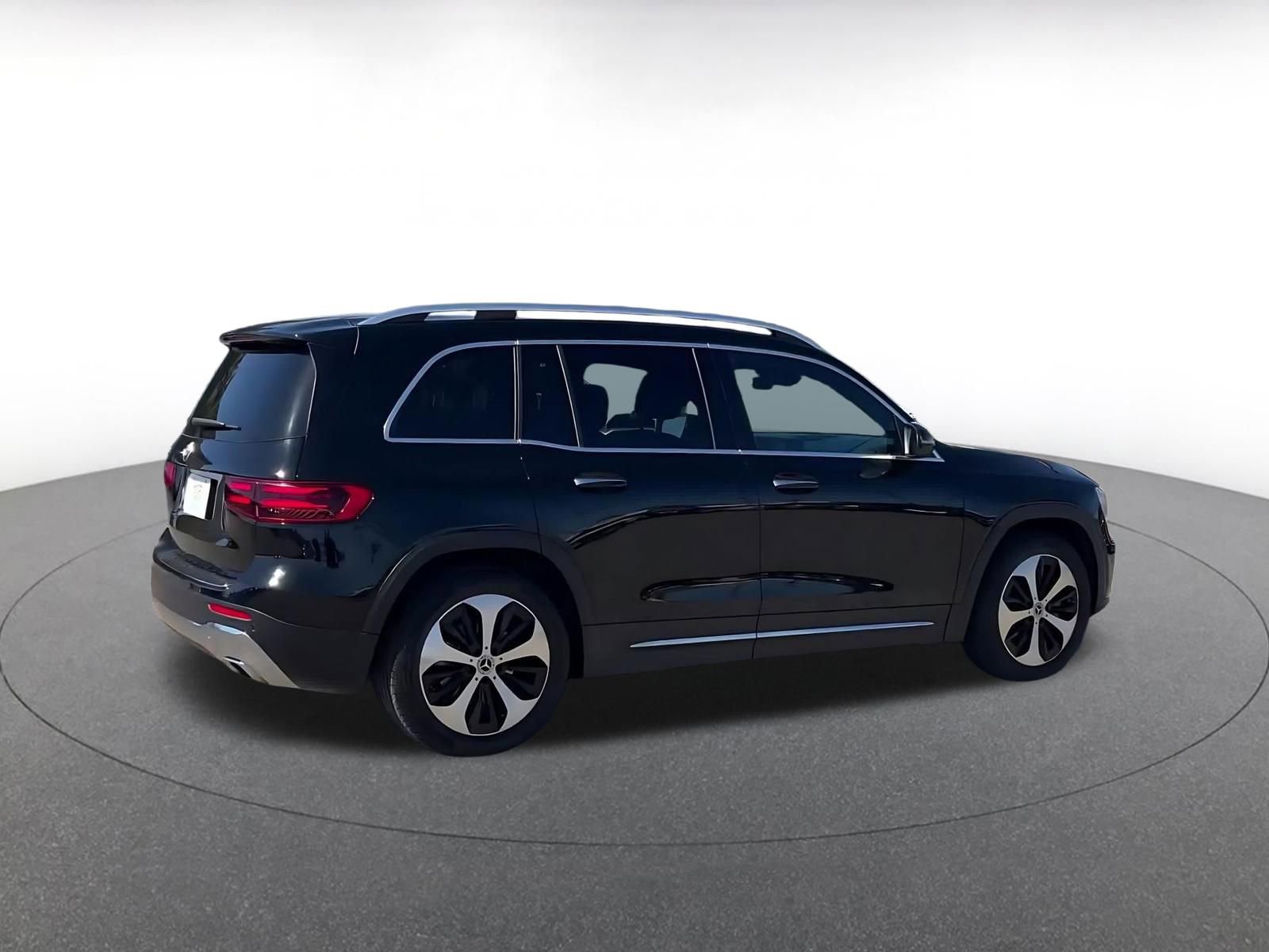 Used 2025 Mercedes-Benz GLB 250 image 15