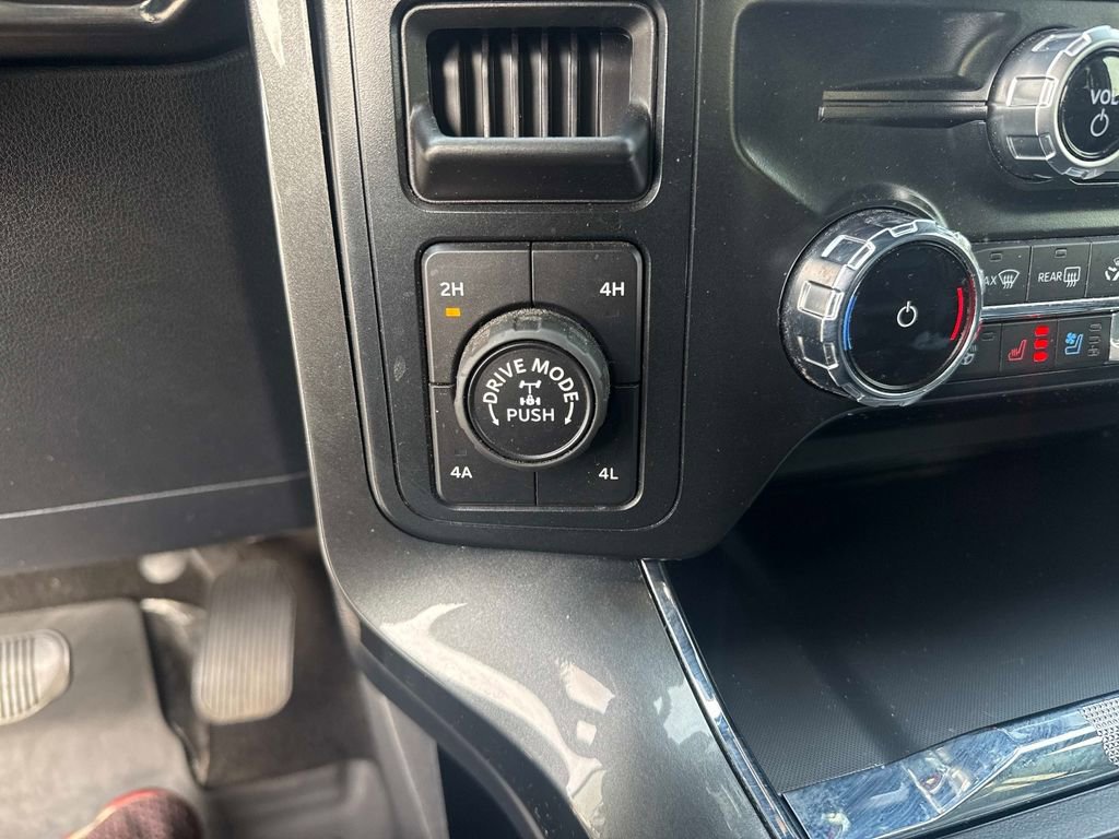 Used 2022 Ford F150 Lariat w/ Equipment Group 502A High image 35