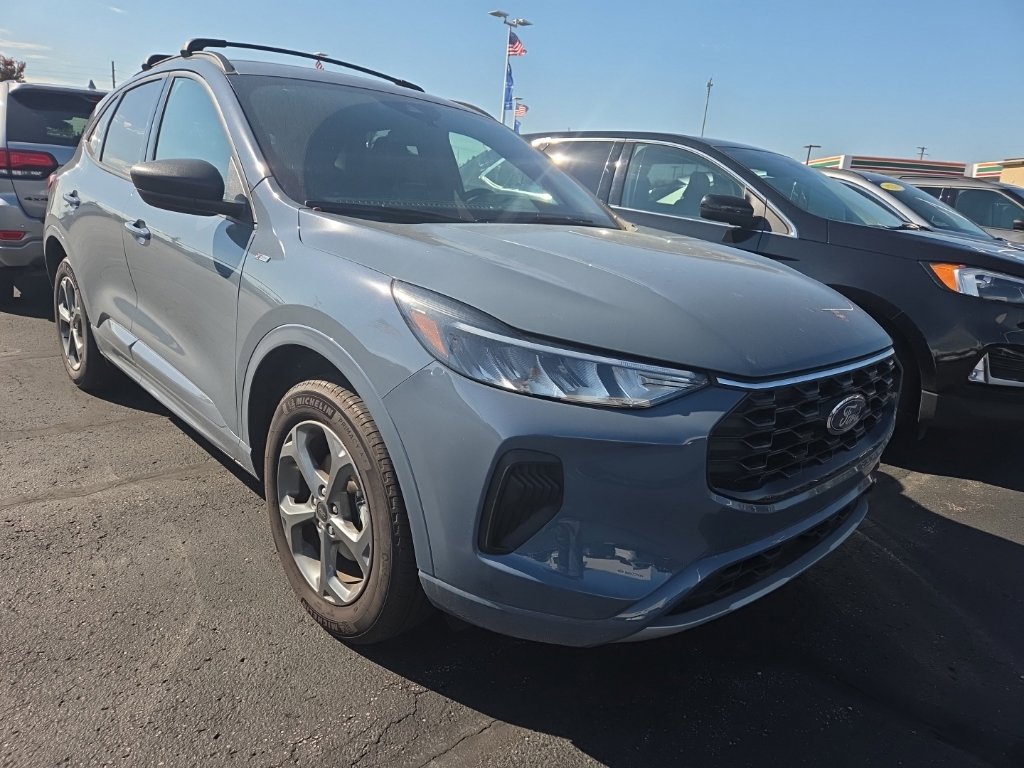 Used 2024 Ford Escape ST-Line w/ Tech Pack #1