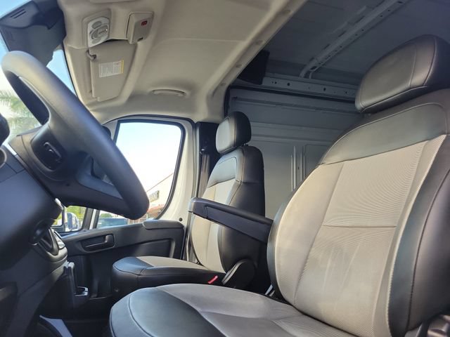 Used 2025 RAM ProMaster 2500 w/ Convenience Group FWD image 12