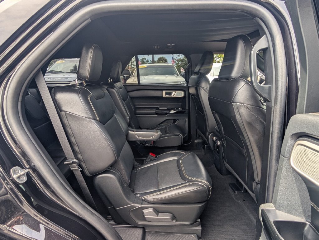 Used 2023 Ford Explorer ST w/ Equipment Group 401A AWD/4WD image 18