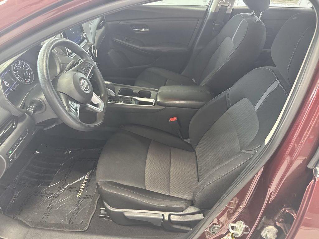 Used 2024 Nissan Sentra SV FWD image 13