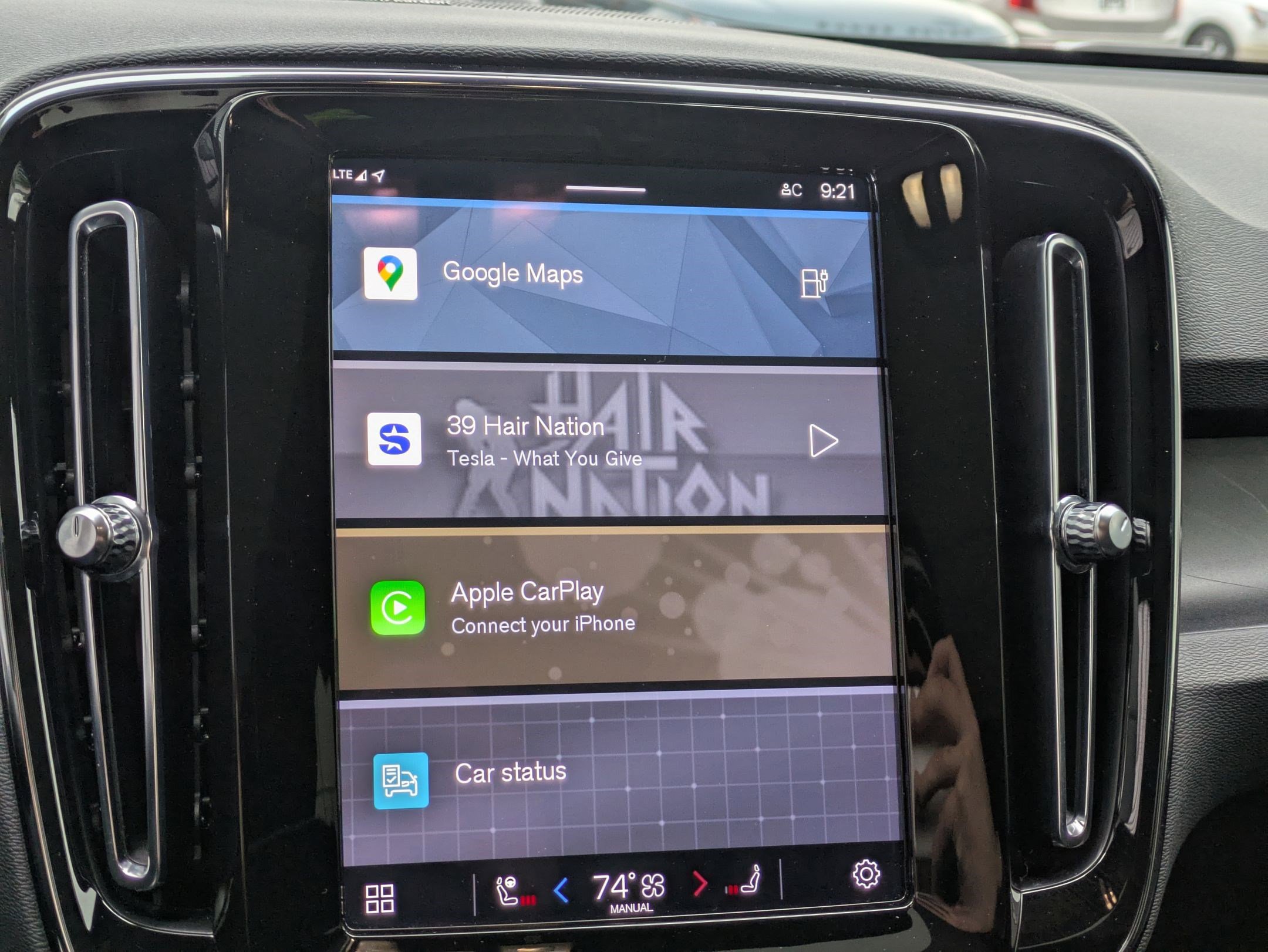 Certified 2023 Volvo C40 P8 Recharge Ultimate image 19