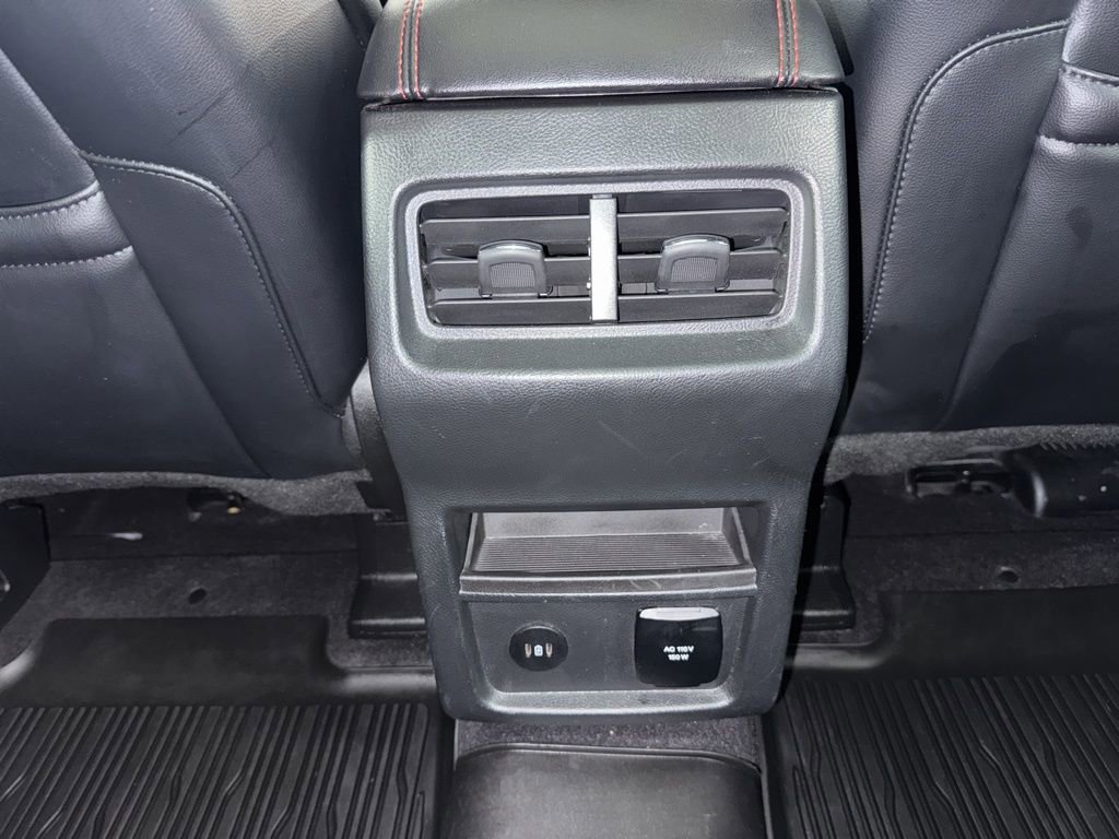 Used 2023 Ford Edge ST-Line AWD/4WD image 33
