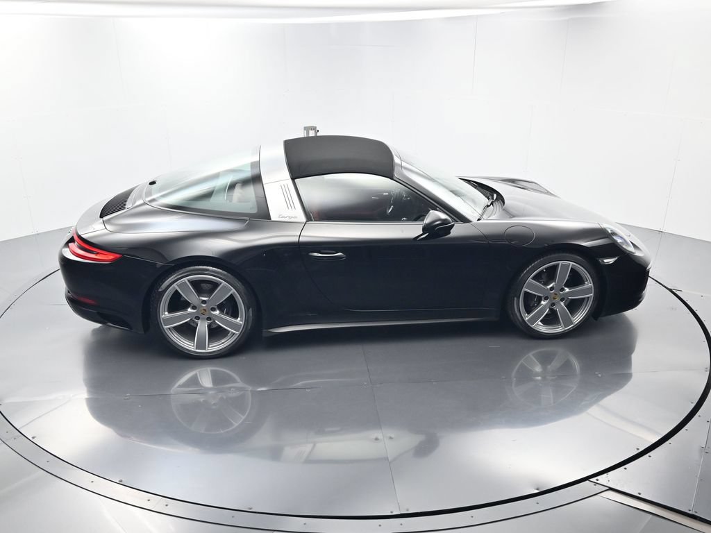 Certified 2019 Porsche 911 Targa 4 AWD/4WD image 41