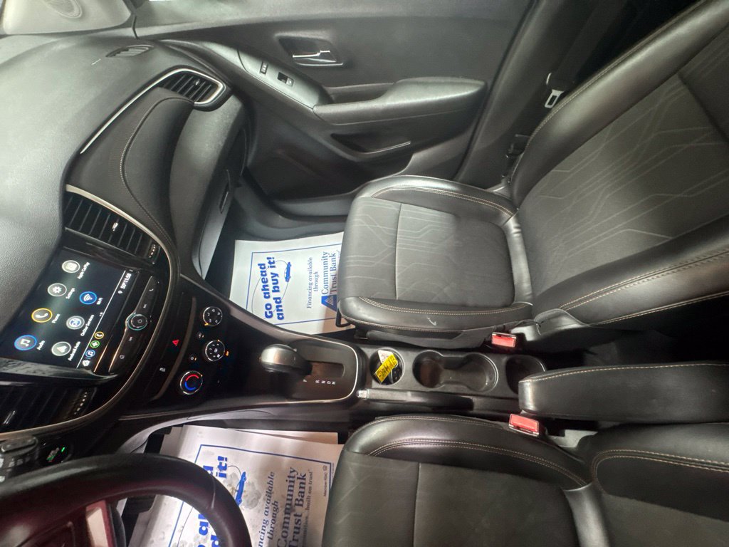 Used 2019 Chevrolet Trax LT w/ LT Convenience Package AWD/4WD image 20