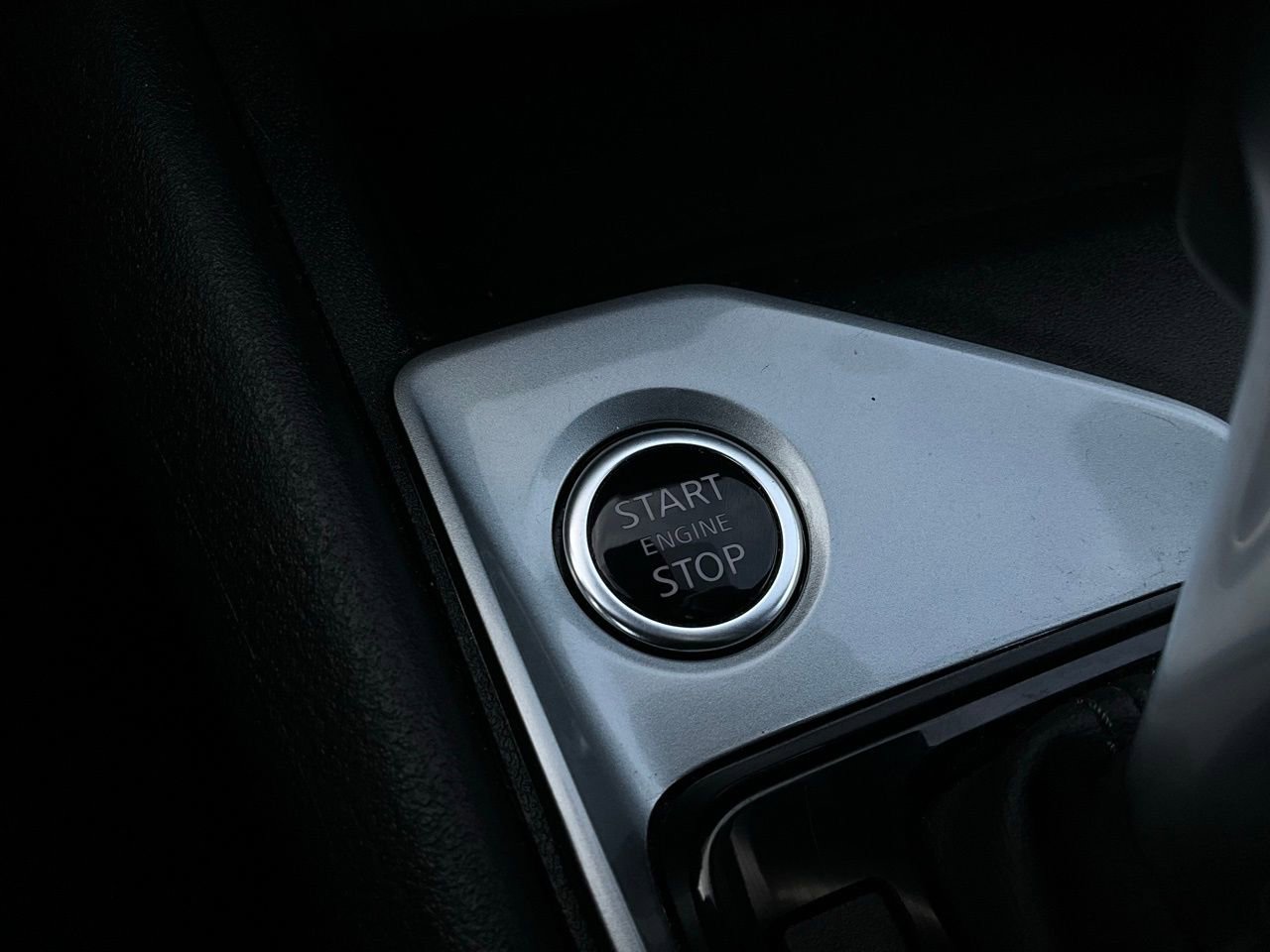 Used 2025 Nissan Altima 2.5 SV image 24