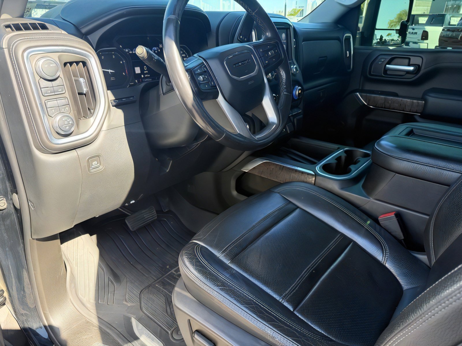 Used 2021 GMC Sierra 2500 Denali w/ Technology Package image 11
