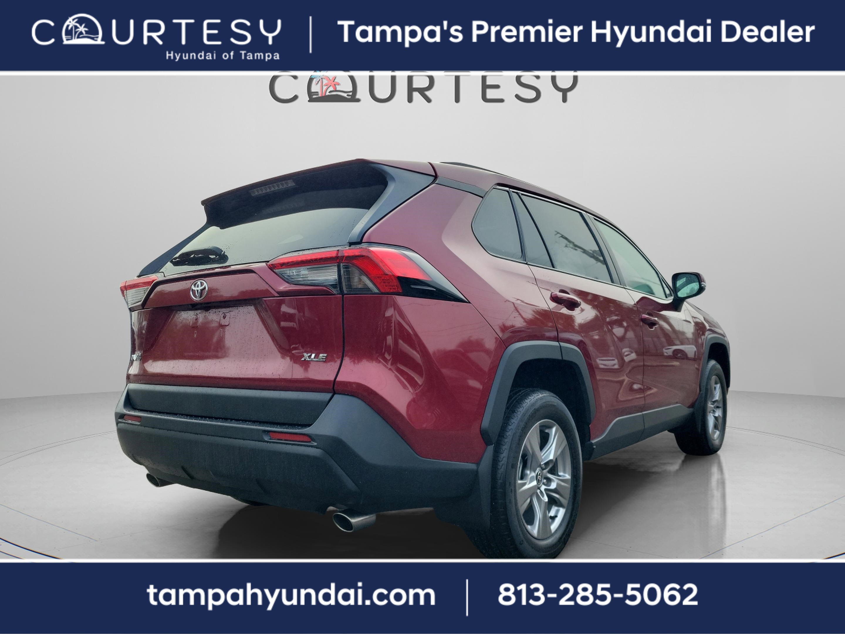 Used 2024 Toyota RAV4 XLE image 3