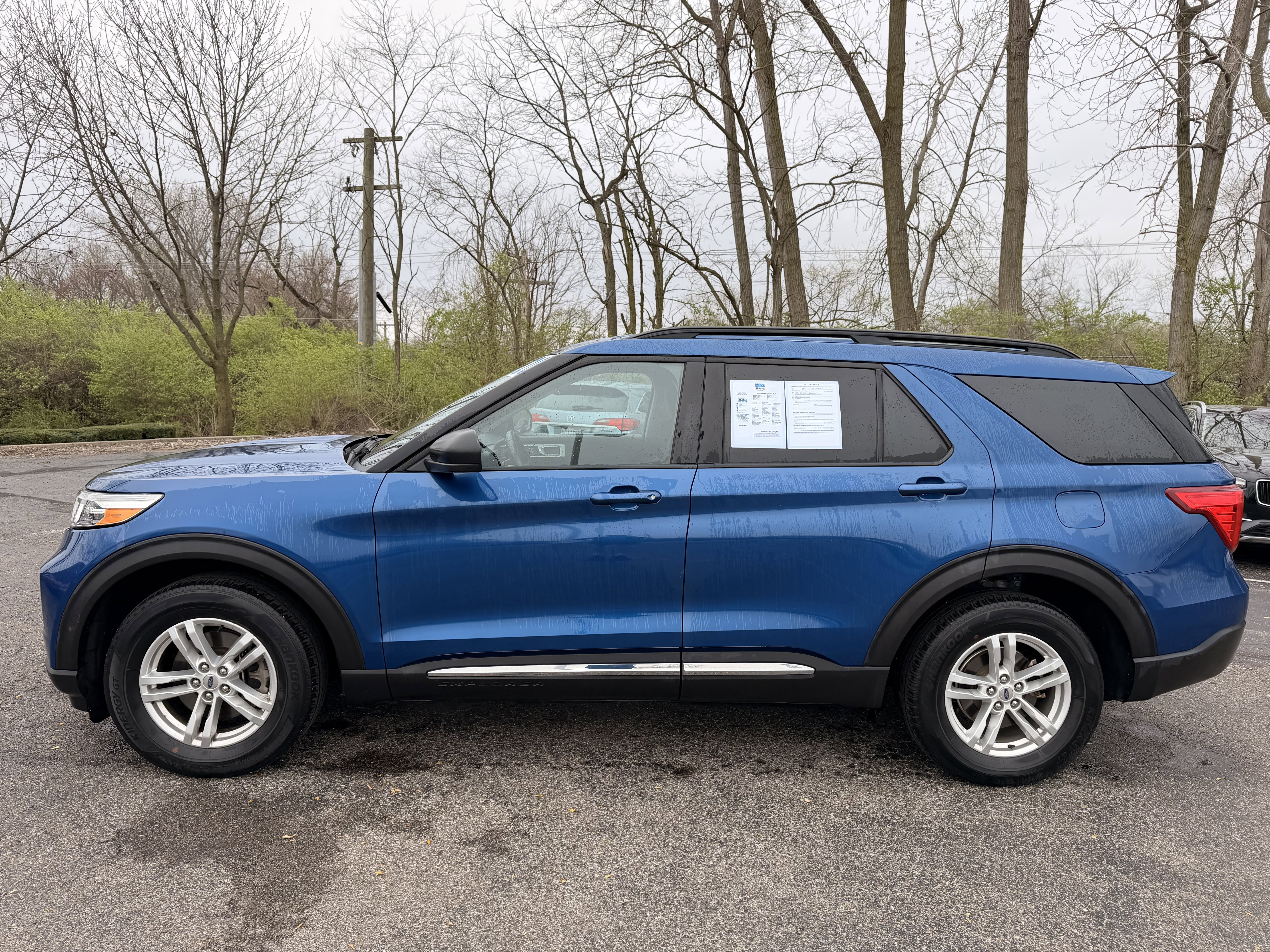 Used 2020 Ford Explorer XLT image 6