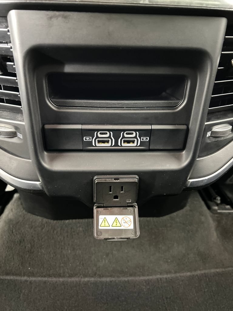 Used 2022 RAM 1500 Big Horn AWD/4WD image 19