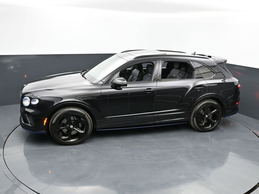Used 2025 Bentley Bentayga AWD/4WD image 63