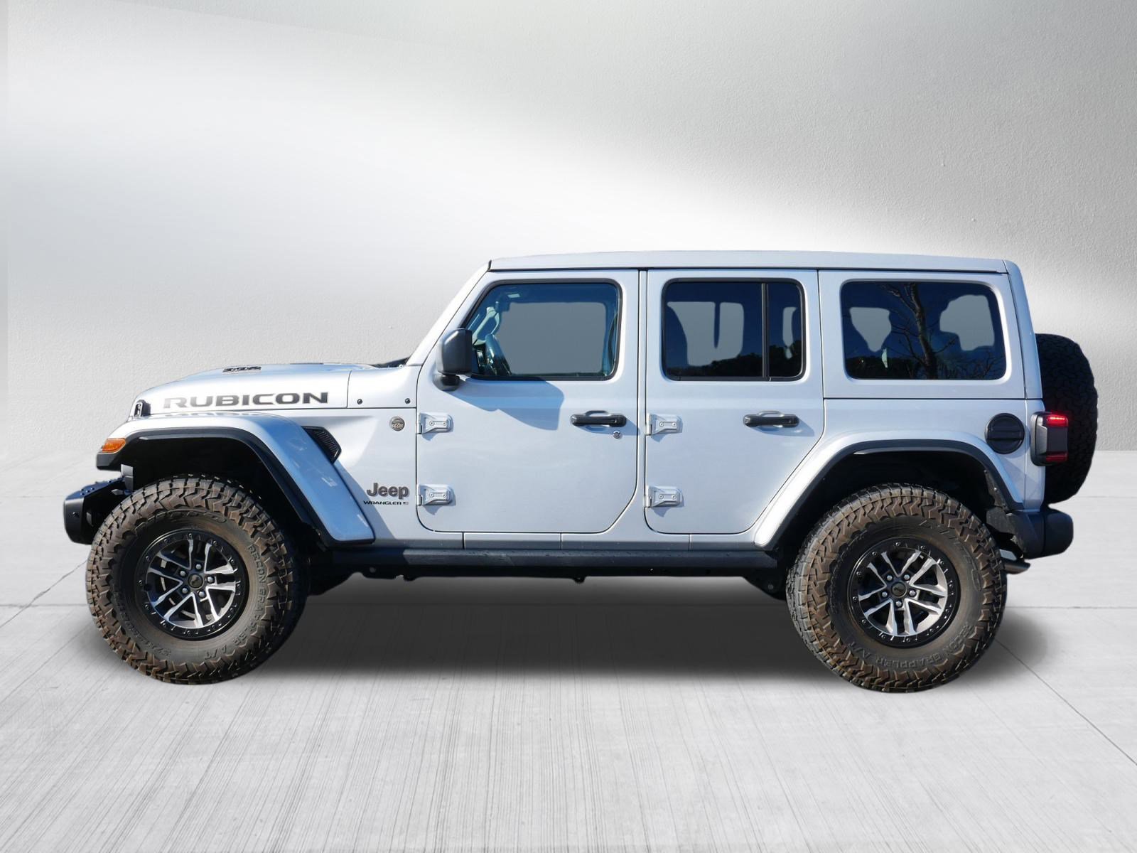Used 2024 Jeep Wrangler Unlimited Rubicon 392 image 4