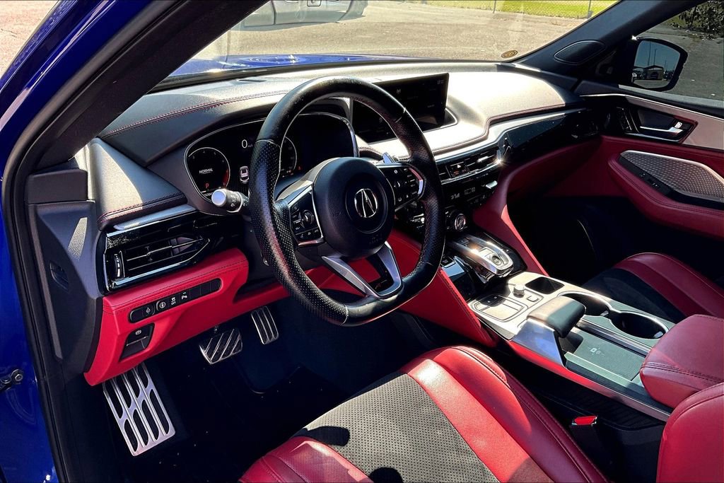 Used 2023 Acura MDX A-Spec image 18