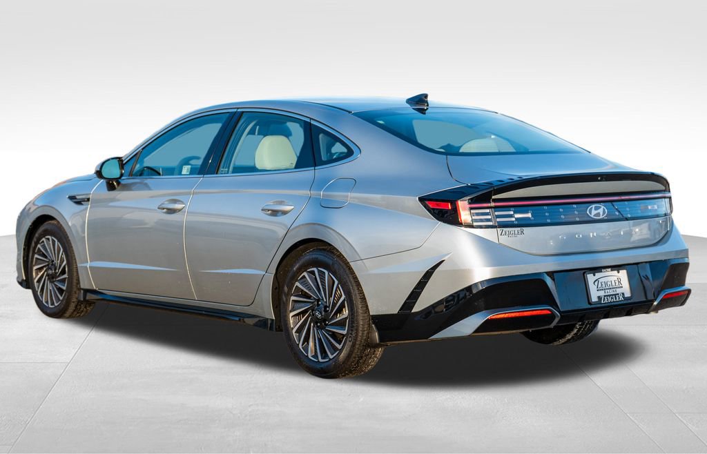 Used 2025 Hyundai Sonata SEL image 6