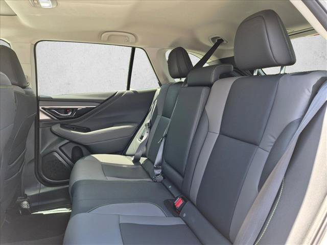Used 2025 Subaru Outback Onyx Edition AWD/4WD image 19