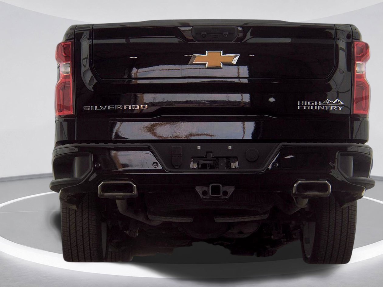 Used 2026 Chevrolet Silverado 1500 High Country w/ High Country Premium Package AWD/4WD image 7