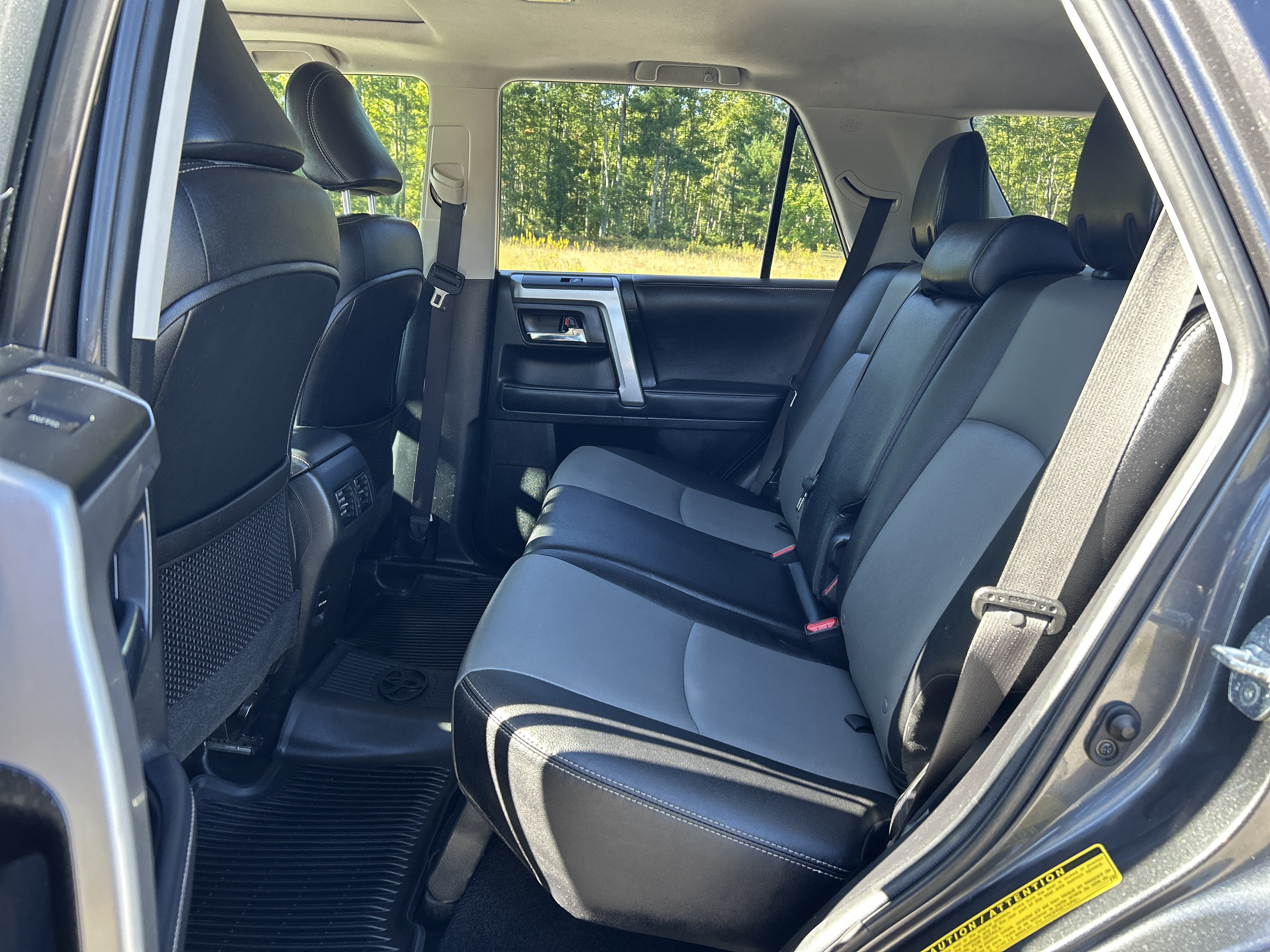 Used 2018 Toyota 4Runner SR5 Premium AWD/4WD image 16