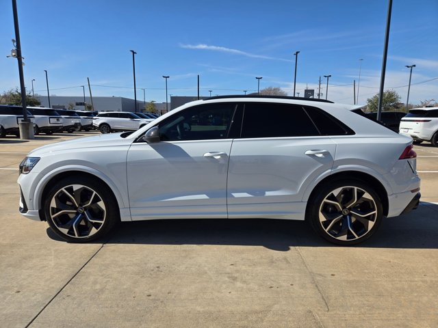 Used 2023 Audi RS Q8 AWD/4WD image 2