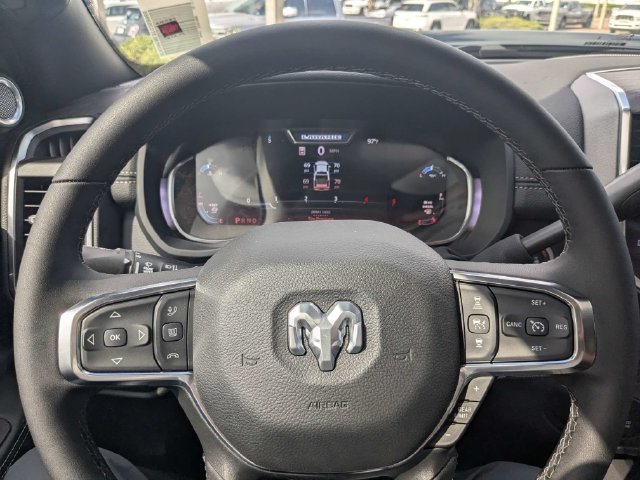 New 2026 RAM 2500 Laramie AWD/4WD image 30