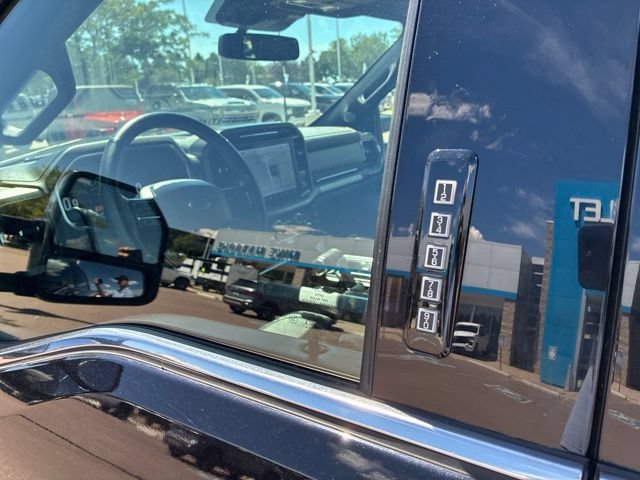 Used 2023 Ford F150 Platinum w/ FX4 Off-Road Package AWD/4WD image 11