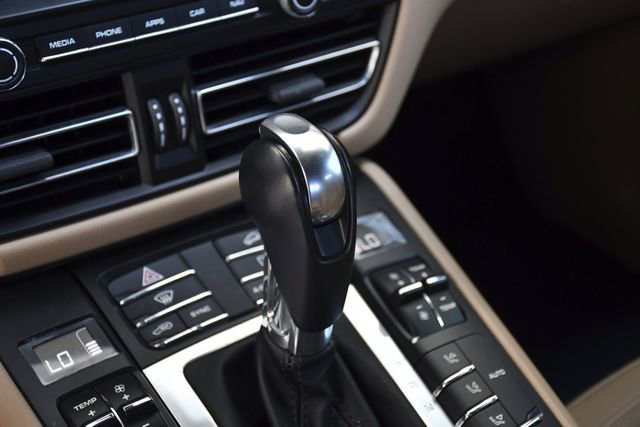 Used 2019 Porsche Macan AWD/4WD image 13