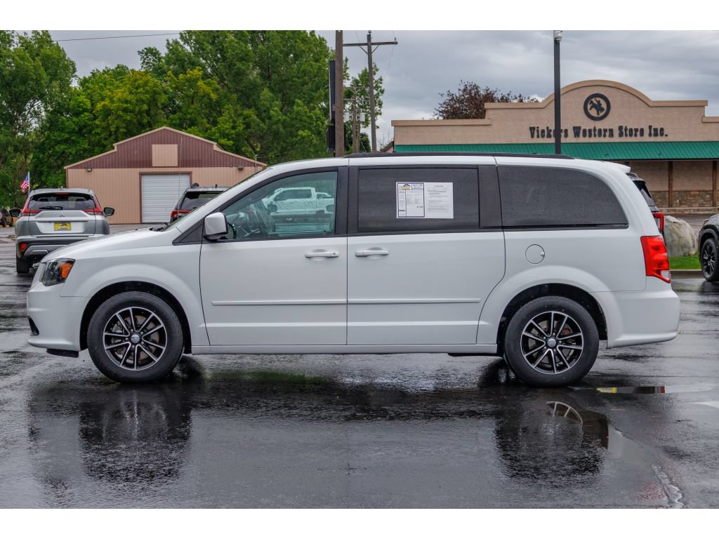 Used 2017 Dodge Grand Caravan GT FWD image 6