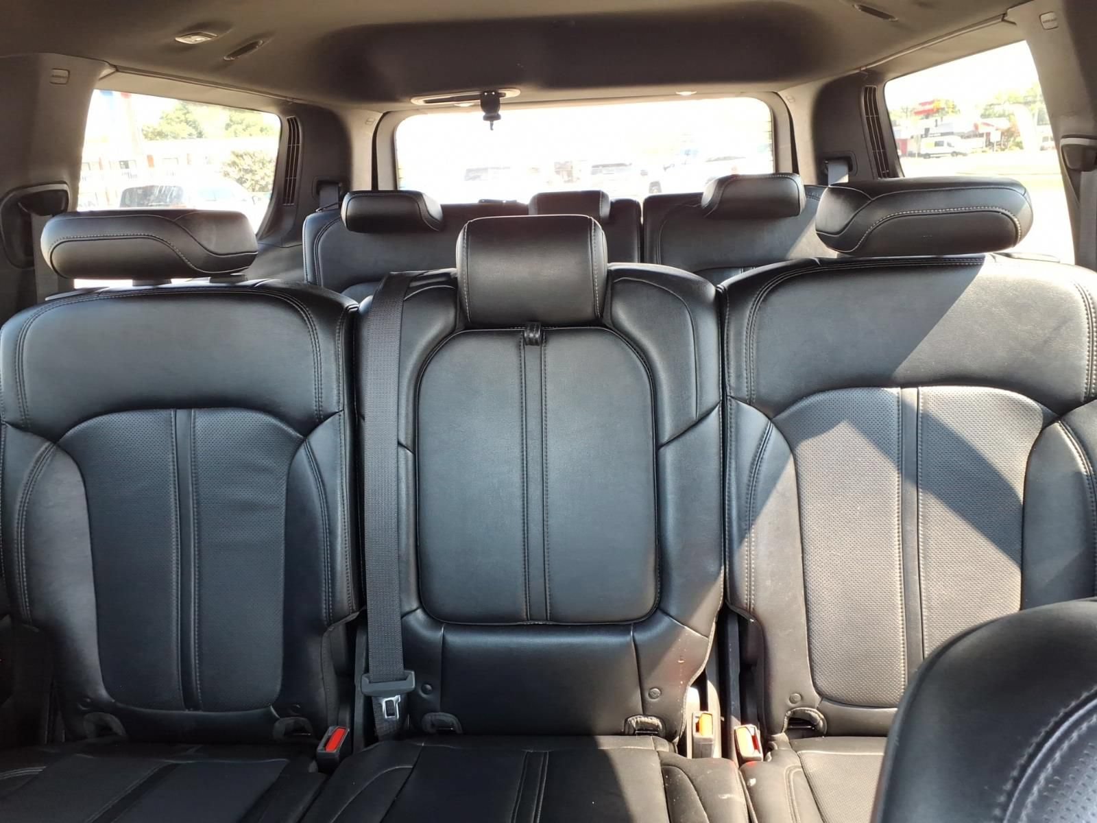 Used 2024 Jeep Wagoneer Series II w/ Flexible Seating Group AWD/4WD image 18