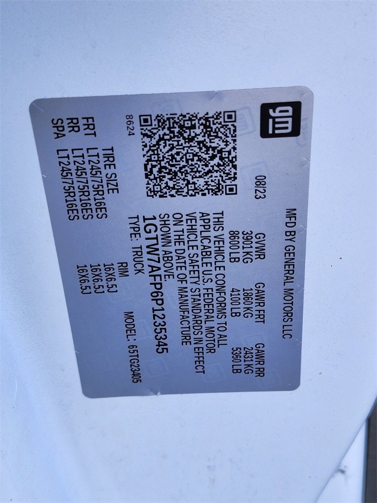 Used 2023 GMC Savana 2500 w/ Driver Convenience Package image 24