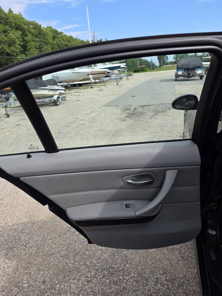Used 2006 BMW 325xi Sedan AWD/4WD image 14