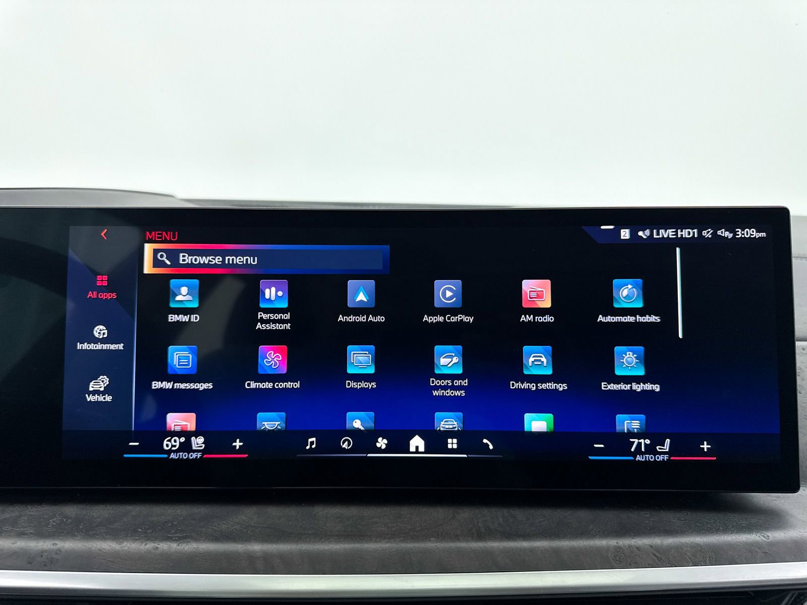 Used 2024 BMW X7 xDrive40i w/ Premium Package image 27