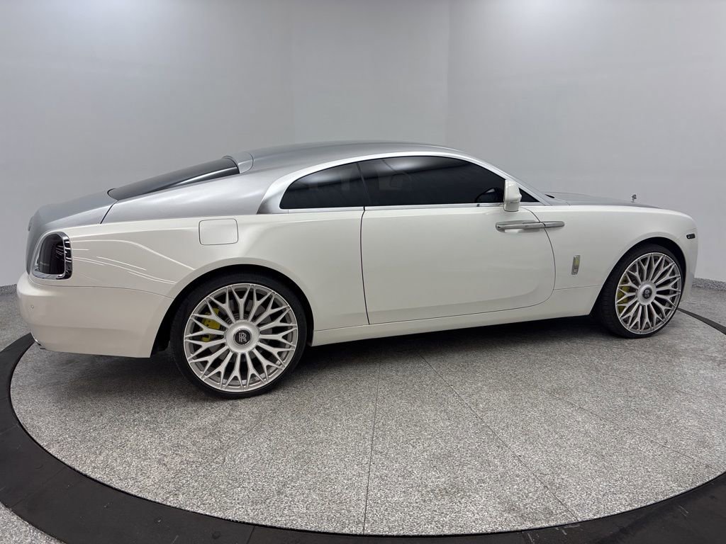 Used 2016 Rolls-Royce Wraith RWD image 15