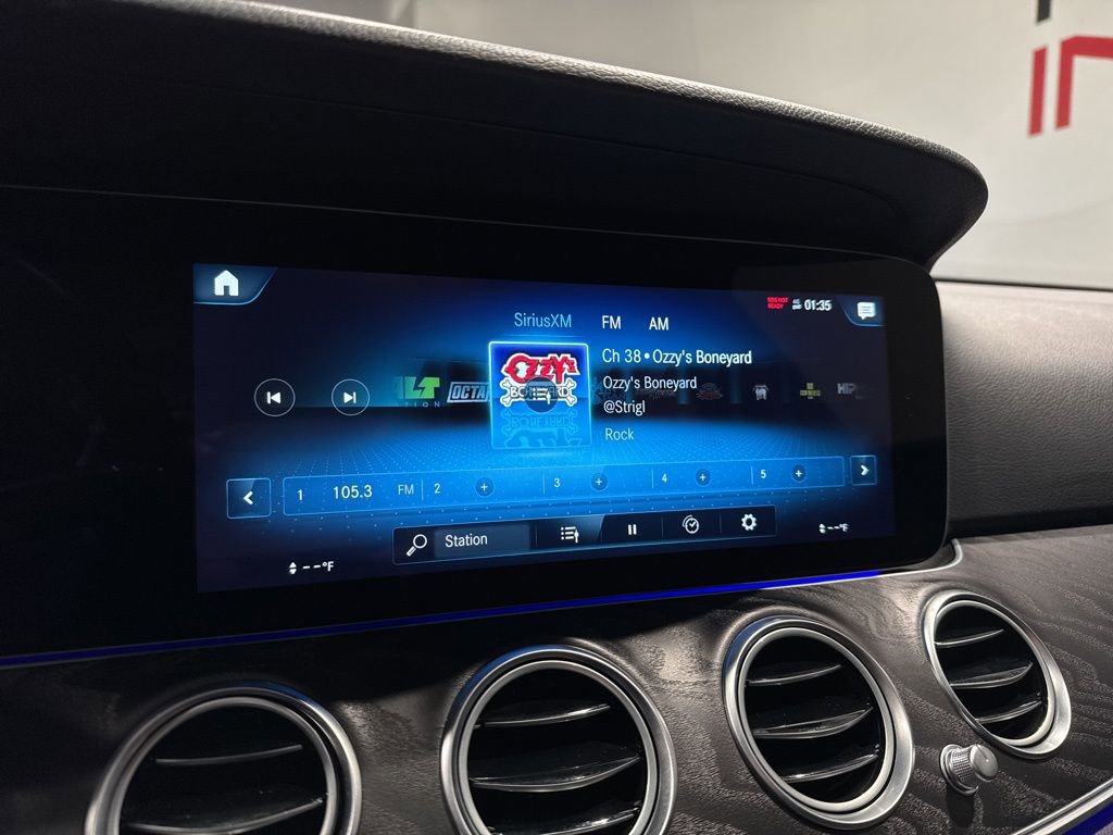 Used 2022 Mercedes-Benz E 350 Sedan image 23