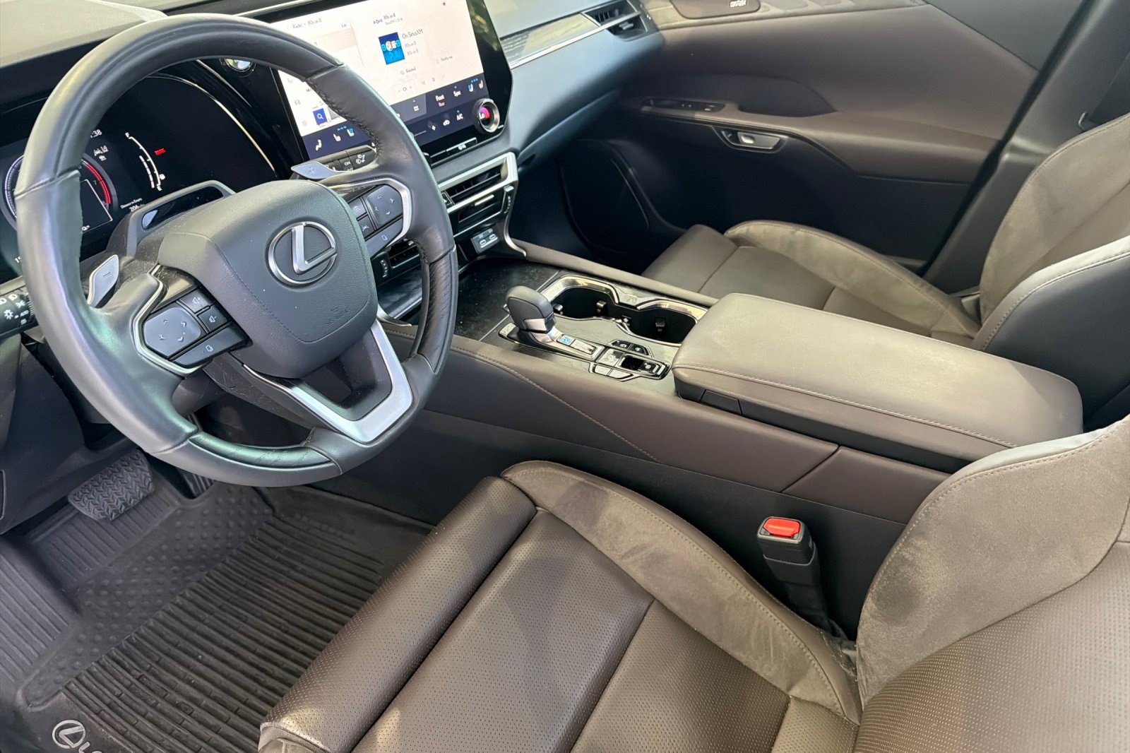 Certified 2023 Lexus RX 350 AWD w/ Accessory Package (Z1) image 11