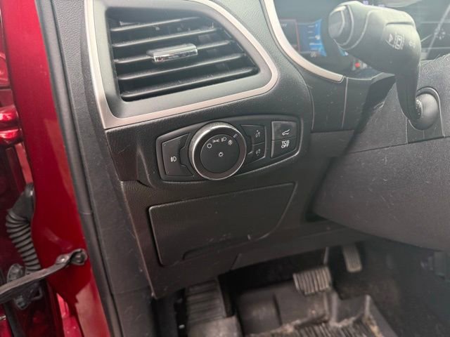 Used 2019 Ford Edge SEL w/ Equipment Group 201A image 11